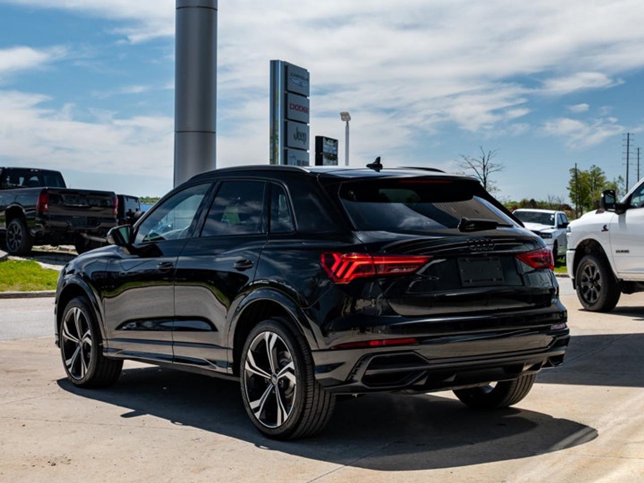 2022 Audi Q3 Technik Photo