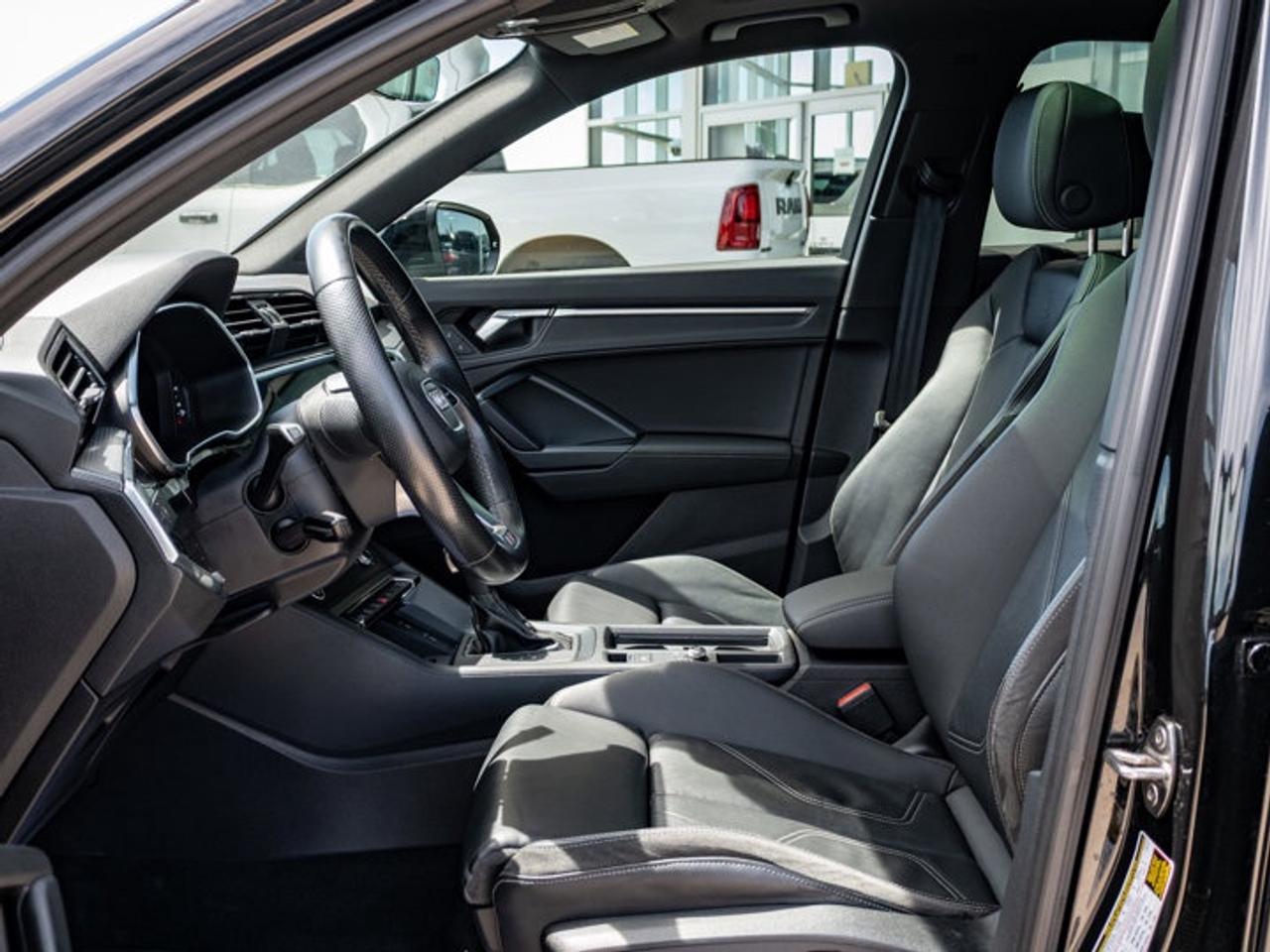 2022 Audi Q3 Technik Photo