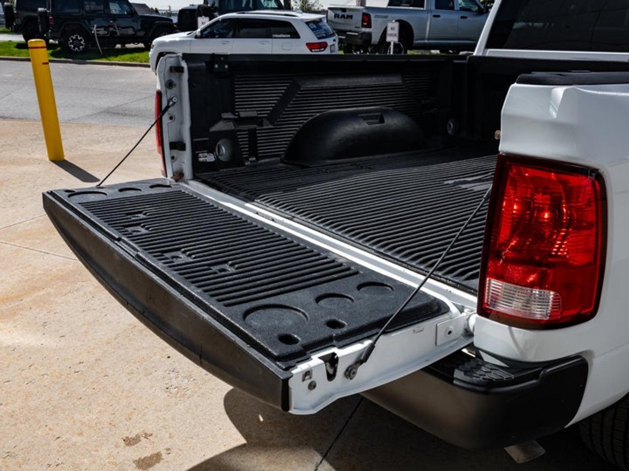 2022 RAM 1500 Classic TRADESMAN Photo