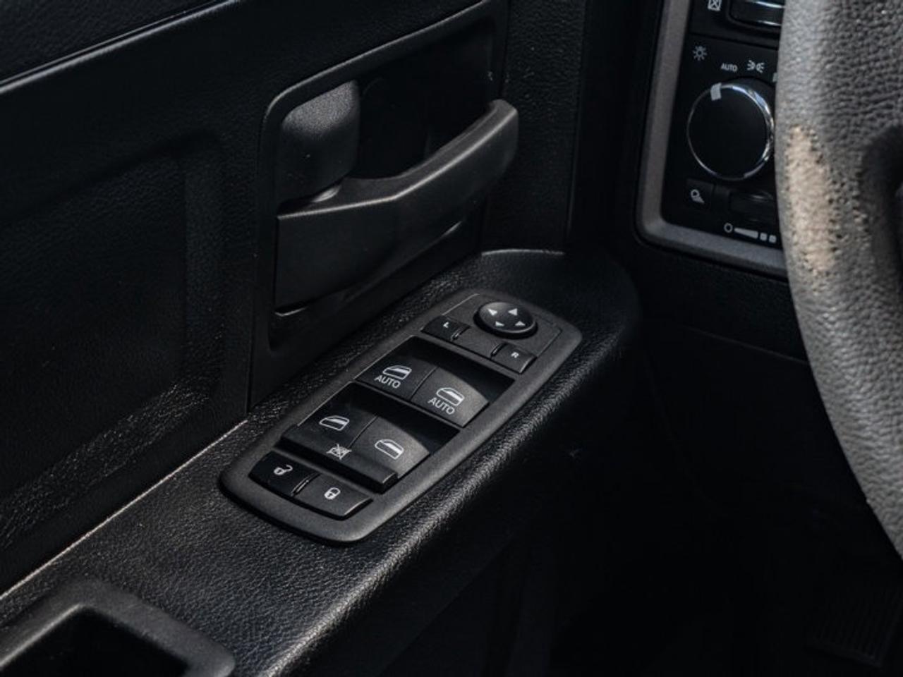 2022 RAM 1500 Classic TRADESMAN Photo