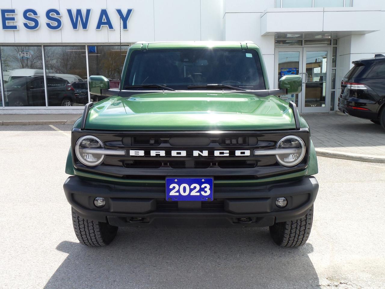 2023 Ford Bronco OUTER BANKS, HARD TOP, TERRAIN MGMT, NAVIGATION Photo1