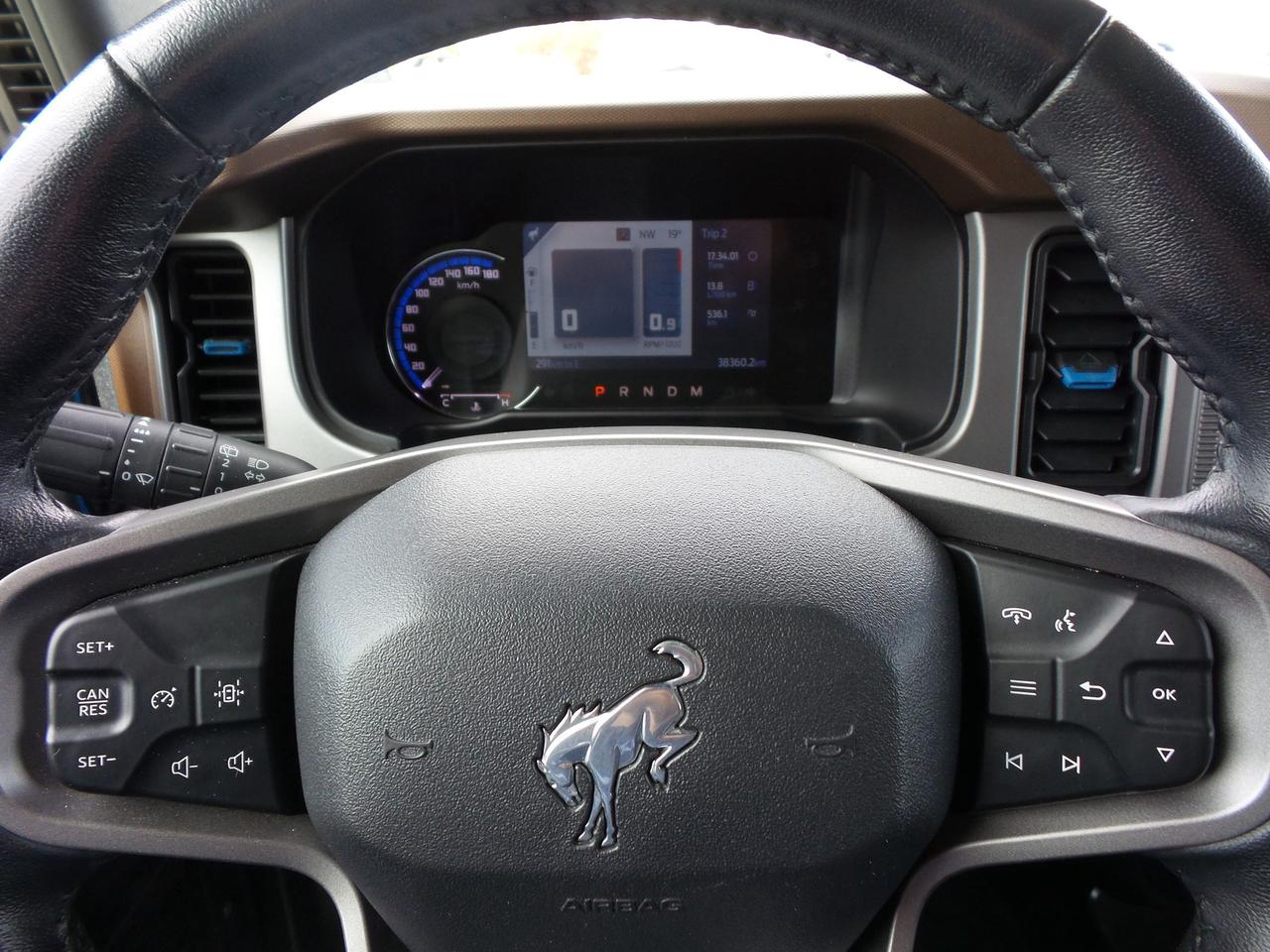 2023 Ford Bronco OUTER BANKS, HARD TOP, TERRAIN MGMT, NAVIGATION Photo