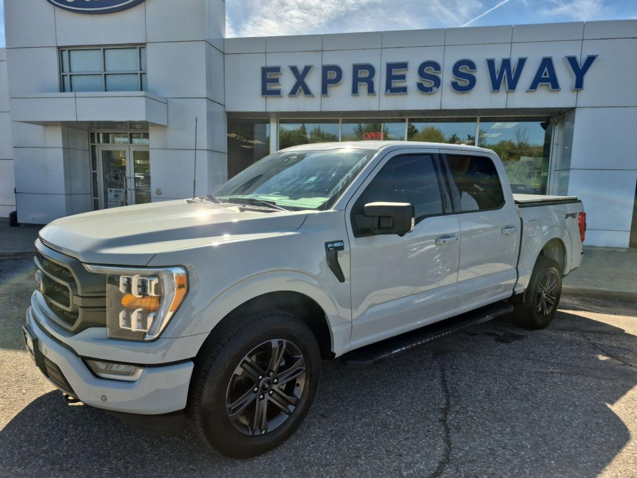 2023 Ford F-150 302a, HEATED SEATS, SPORT PACK! 20'S, 360-CAMERA! Photo
