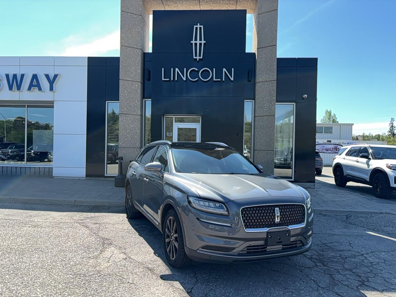 2022 Lincoln Nautilus AWD, 20" BLACK RIMS, 22-WAY DRIVER SEAT, 201A PACK Photo