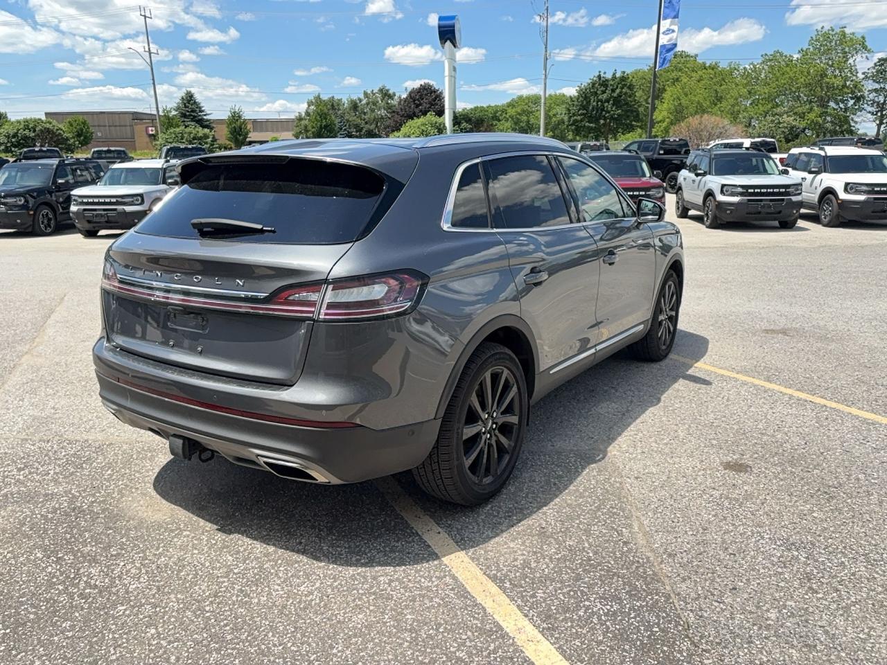 2022 Lincoln Nautilus AWD, 20" BLACK RIMS, 22-WAY DRIVER SEAT, 201A PACK Photo4