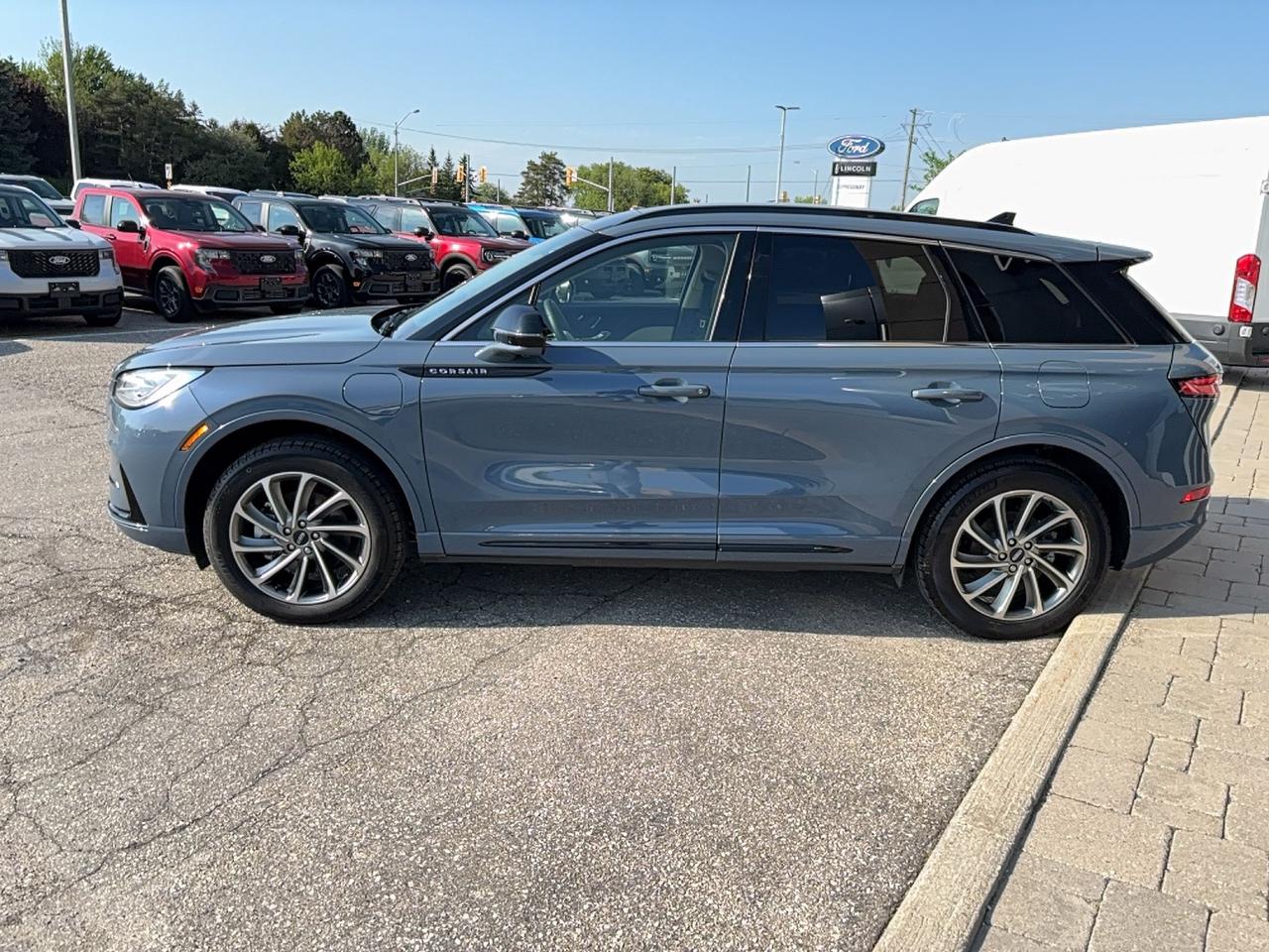 2025 Lincoln Corsair GT, 2.5L HYBRID, TOW PACK, LEATHER, ROOF, LOADED! Photo
