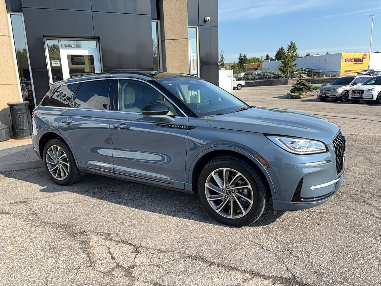2025 Lincoln Corsair GT, 2.5L HYBRID, TOW PACK, LEATHER, ROOF, LOADED! Photo2