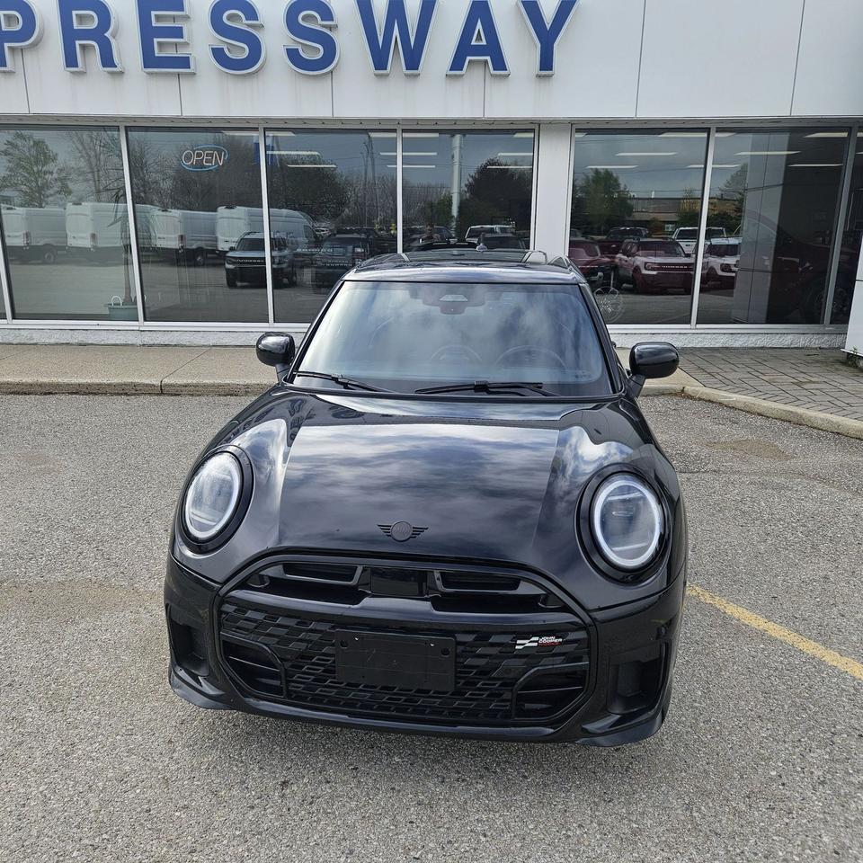 2025 MINI Cooper JCW PACK, LEATHER, MOON, HEATED WHEEL, HUD! Photo1