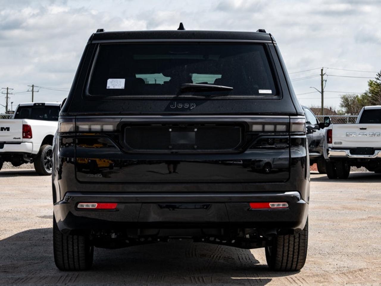 2026 Jeep Grand Wagoneer Limited Altitude Photo