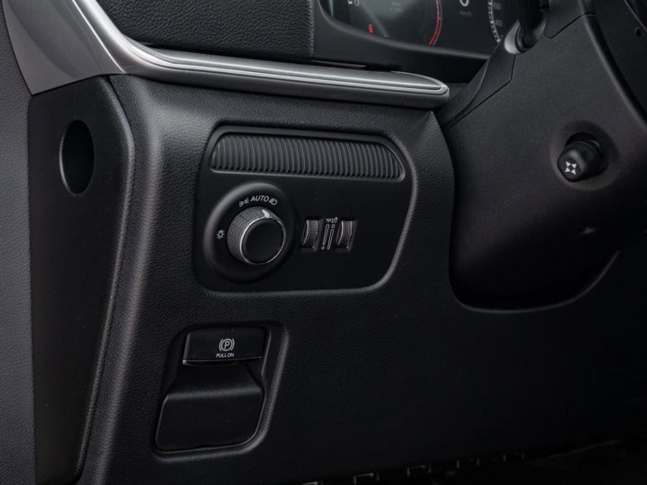 2026 Jeep Grand Wagoneer Limited Altitude Photo