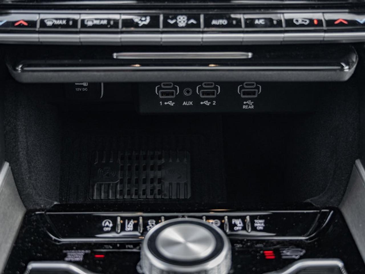 2026 Jeep Grand Wagoneer Limited Altitude Photo