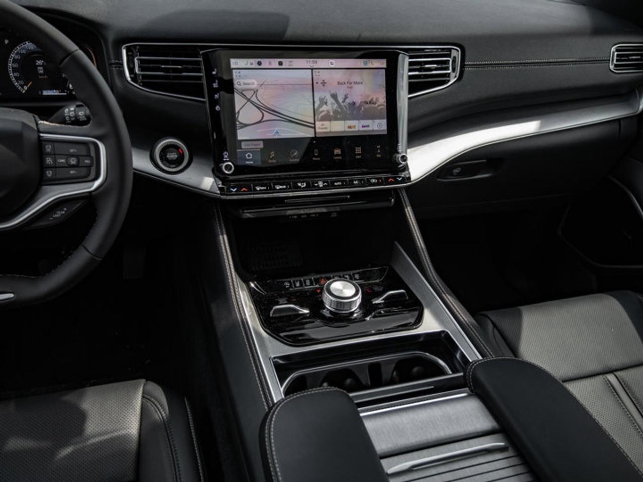 2026 Jeep Grand Wagoneer Limited Altitude Photo