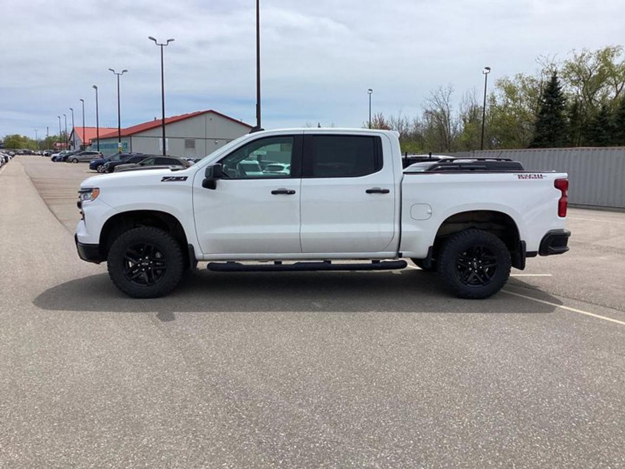 2024 Chevrolet Silverado 1500 LT Trail Boss Crew Cab 6' Box 4WD | One Owner | No Accidents | Leather Seats Photo