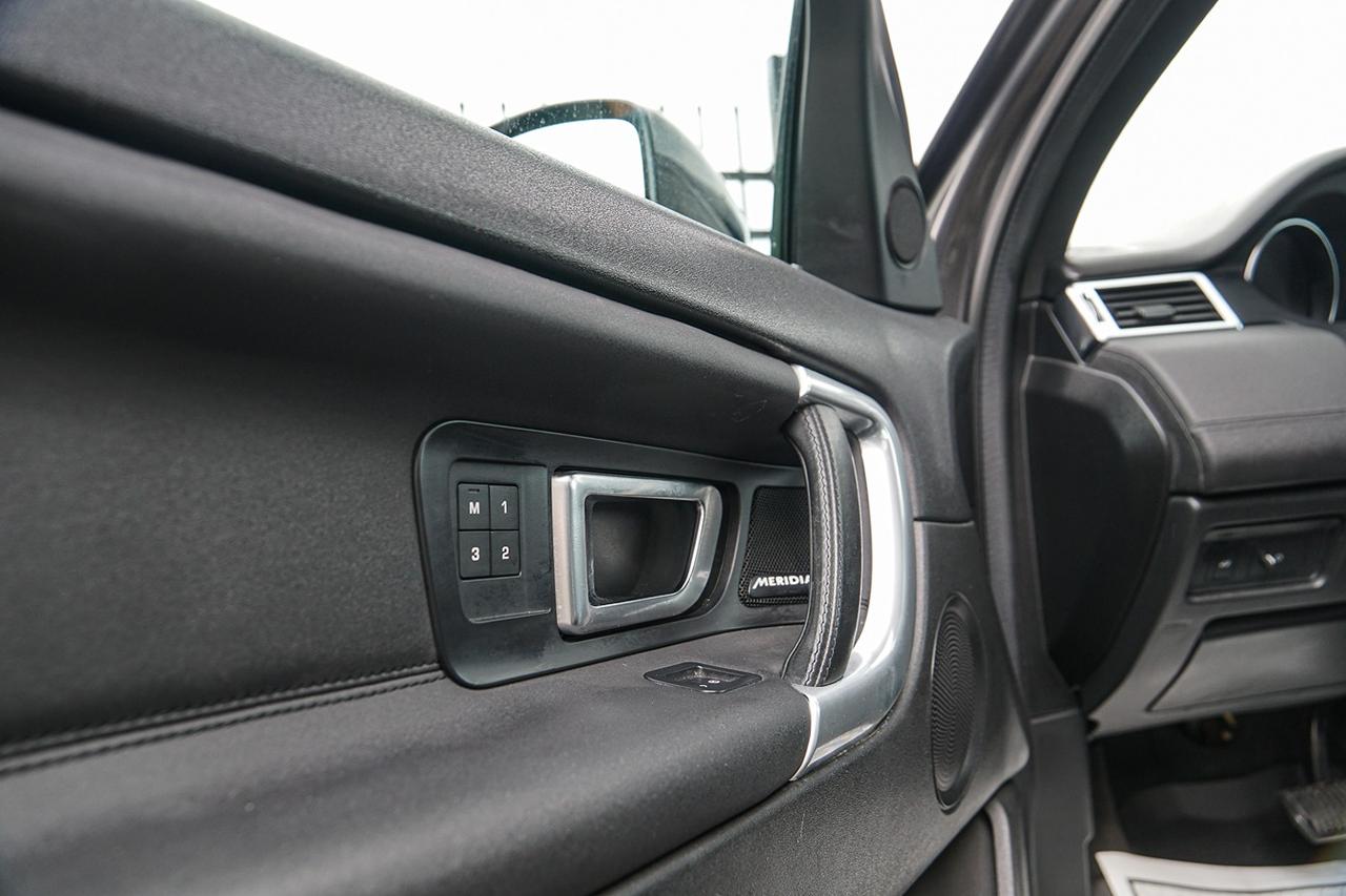 2019 Land Rover Discovery Sport HSE AWD | CLEAN CARFAX | PANO | CAM | HEATED SEAT Photo