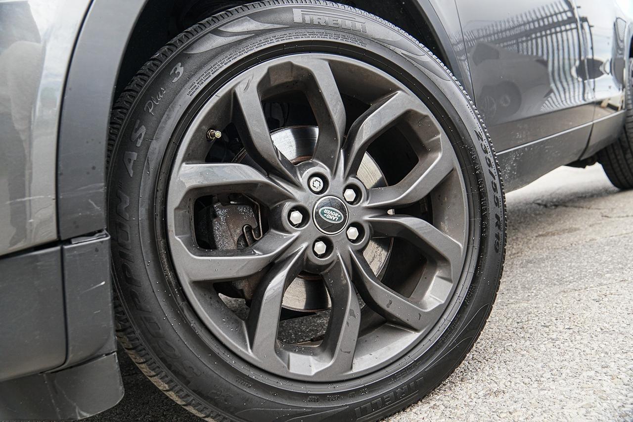 2019 Land Rover Discovery Sport HSE AWD | CLEAN CARFAX | PANO | CAM | HEATED SEAT Photo