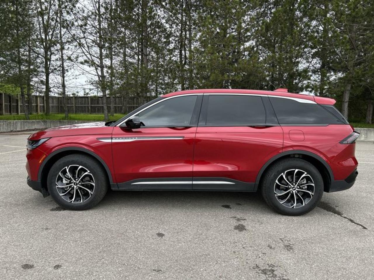 2025 Lincoln Nautilus Premiere AWD | No Accidents | Leather Seats | Heated Steering Wheel Photo