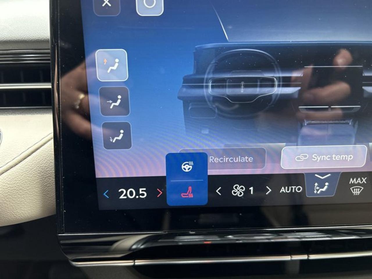 2025 Lincoln Nautilus Premiere AWD | No Accidents | Leather Seats | Heated Steering Wheel Photo