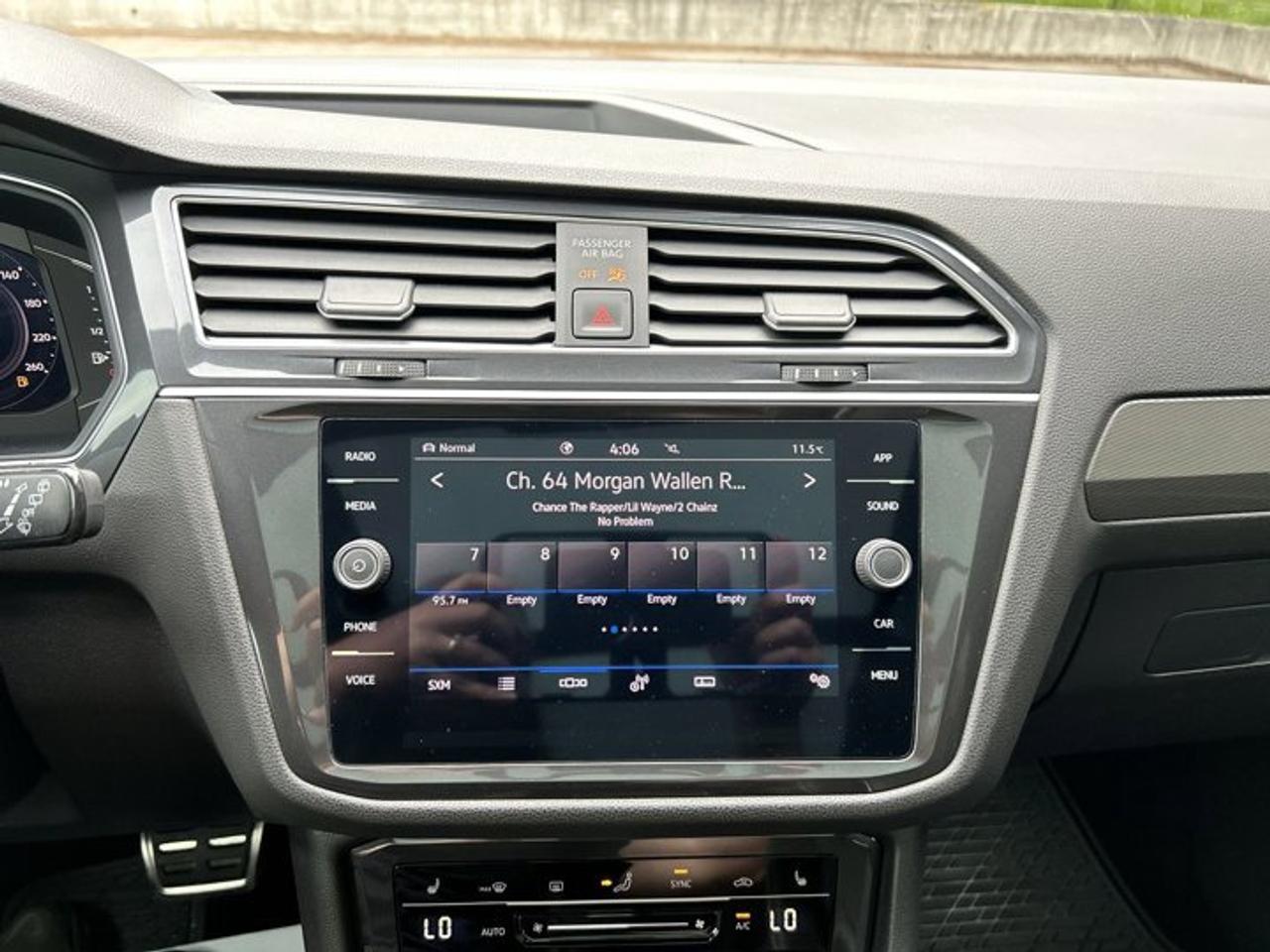 2024 Volkswagen Tiguan Comfortline R-Line 4WD | No Accidents Photo