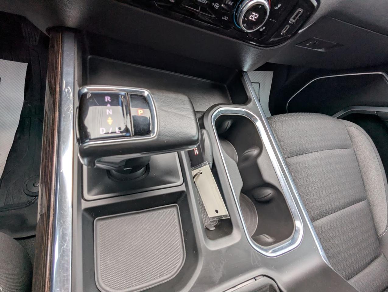 2022 GMC Sierra 1500 Elevation WITH WIFI HOTSPOT!! Photo