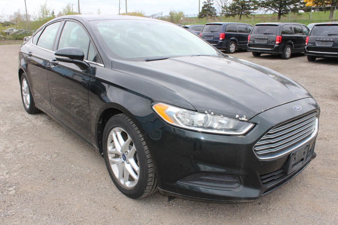2014 Ford Fusion SE Photo