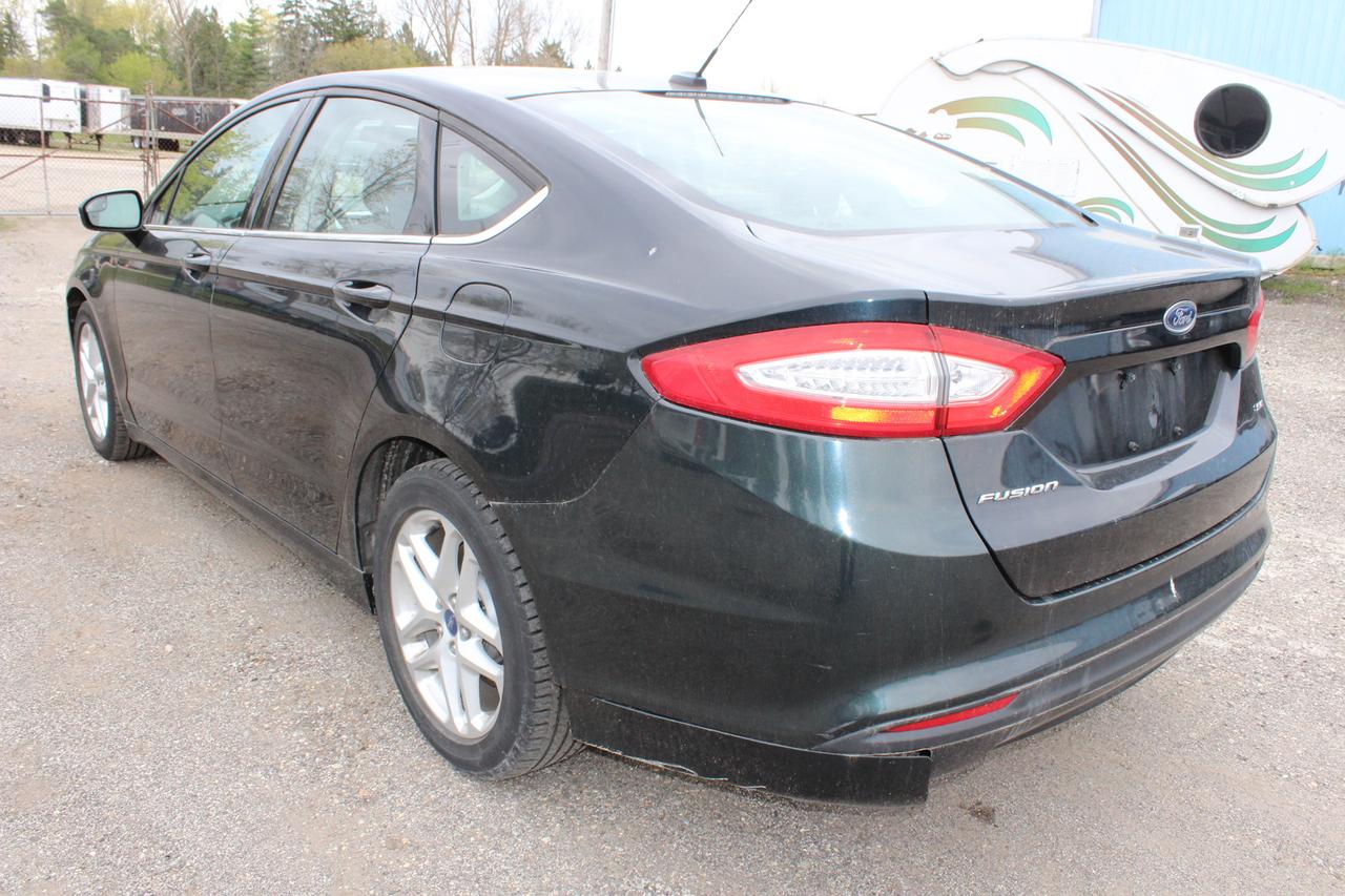 2014 Ford Fusion SE Photo