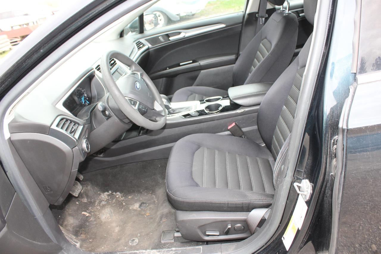 2014 Ford Fusion SE Photo4