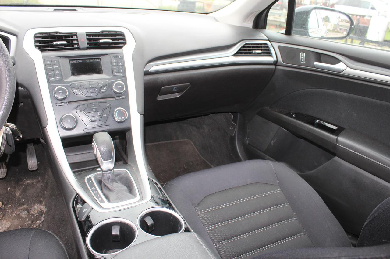 2014 Ford Fusion SE Photo