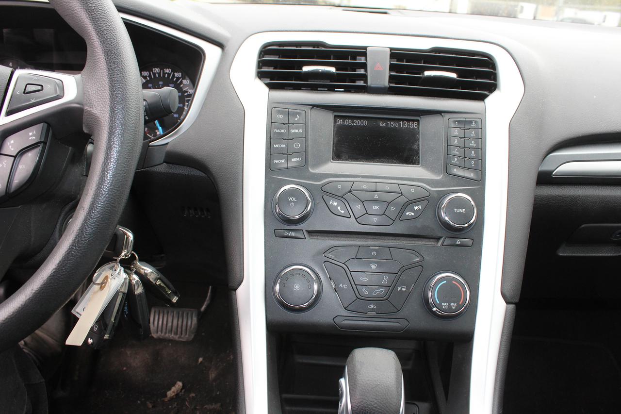 2014 Ford Fusion SE Photo