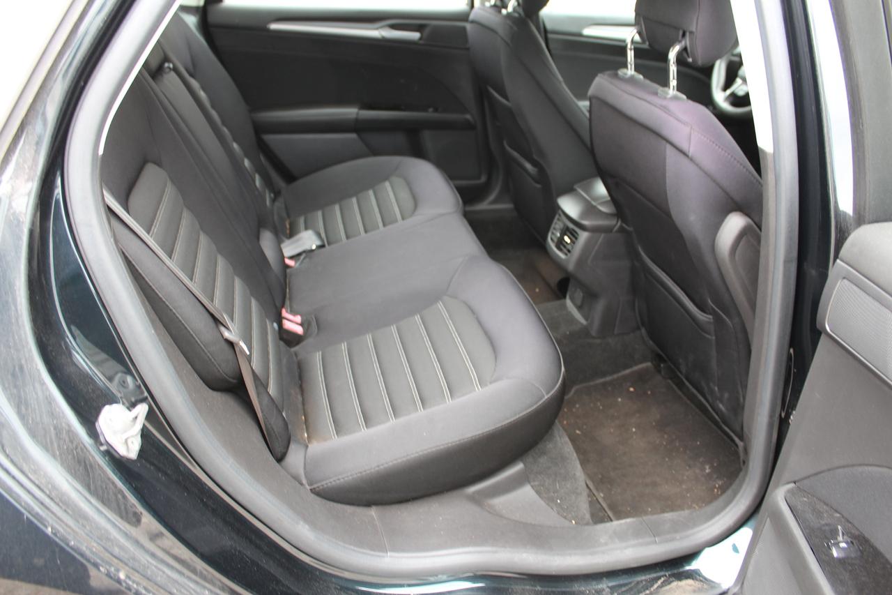 2014 Ford Fusion SE Photo