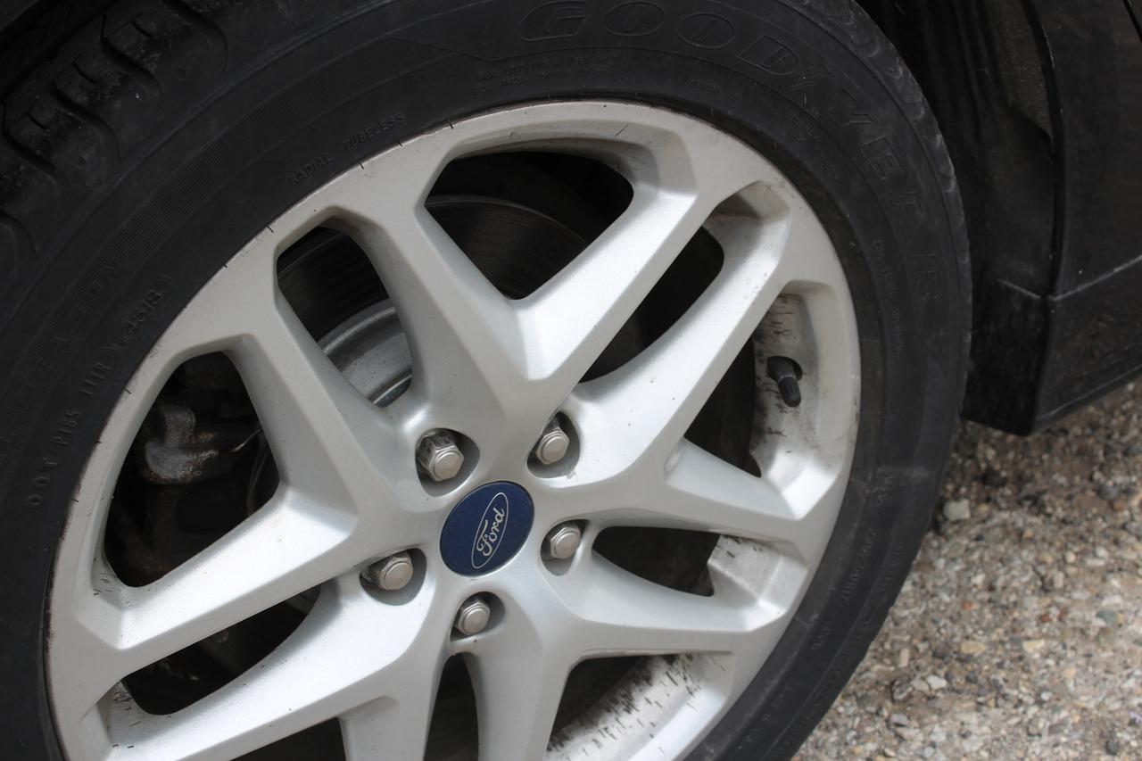 2014 Ford Fusion SE Photo