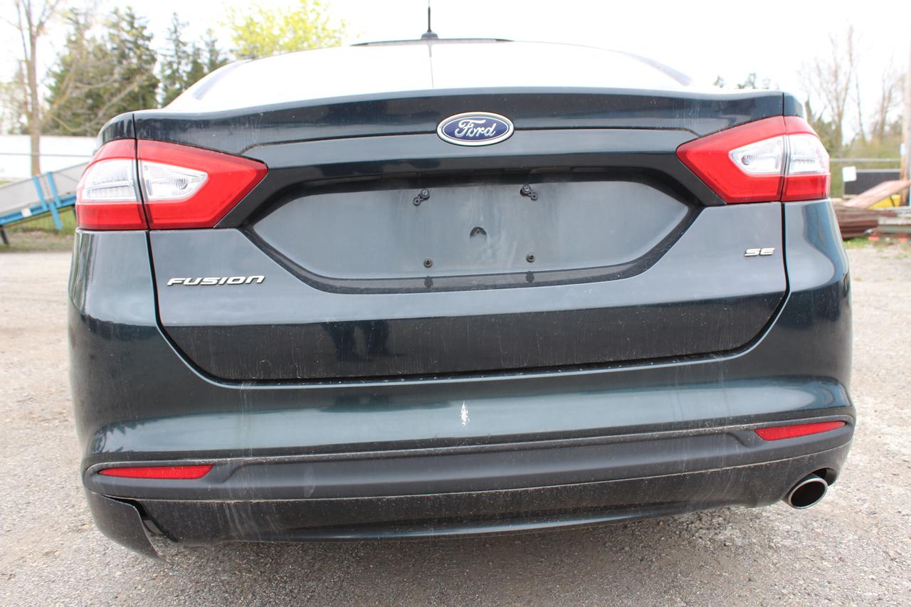 2014 Ford Fusion SE Photo