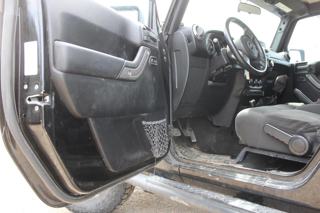 2012 Jeep Wrangler SPORT Photo