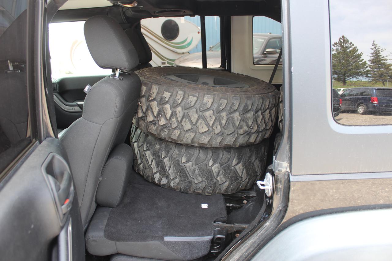 2012 Jeep Wrangler SPORT Photo