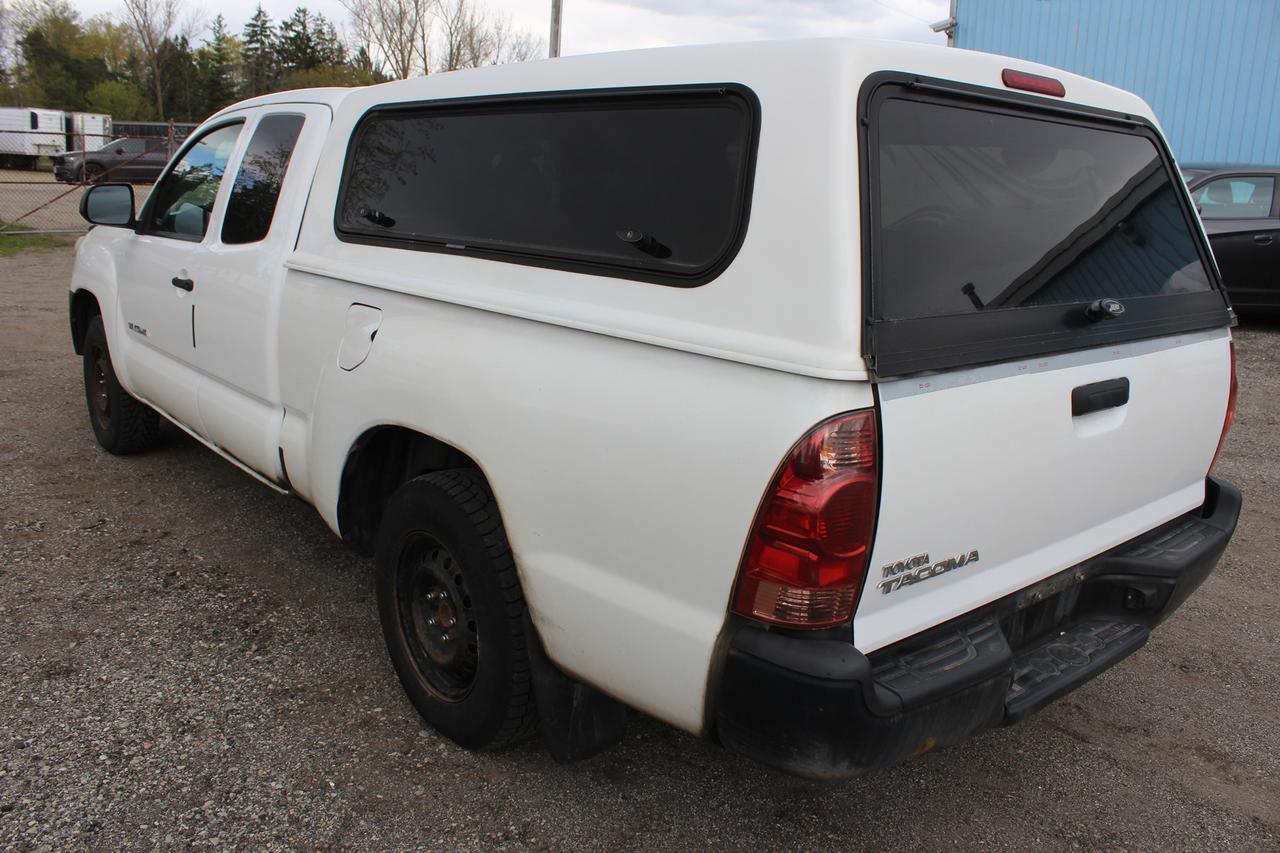 2015 Toyota Tacoma  Photo3