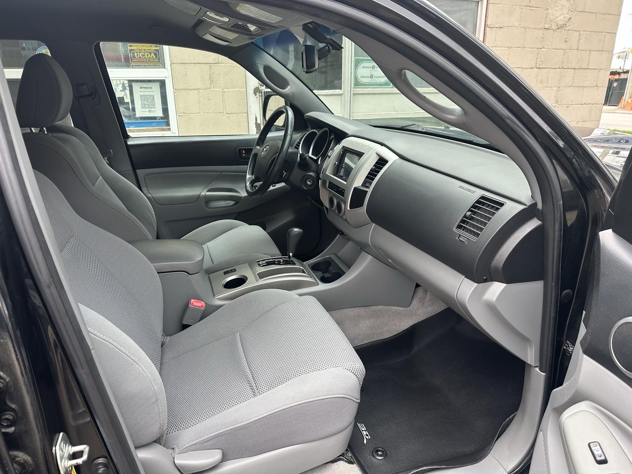2010 Toyota Tacoma TRD SPORT 4WD Double Cab V6 Photo2
