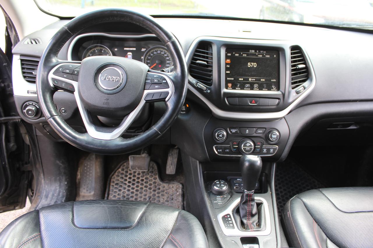 2015 Jeep Cherokee Trailhawk Photo
