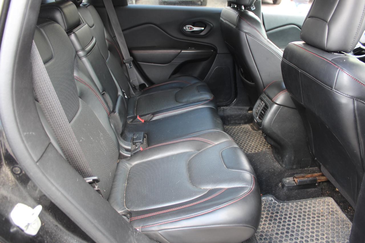 2015 Jeep Cherokee Trailhawk Photo