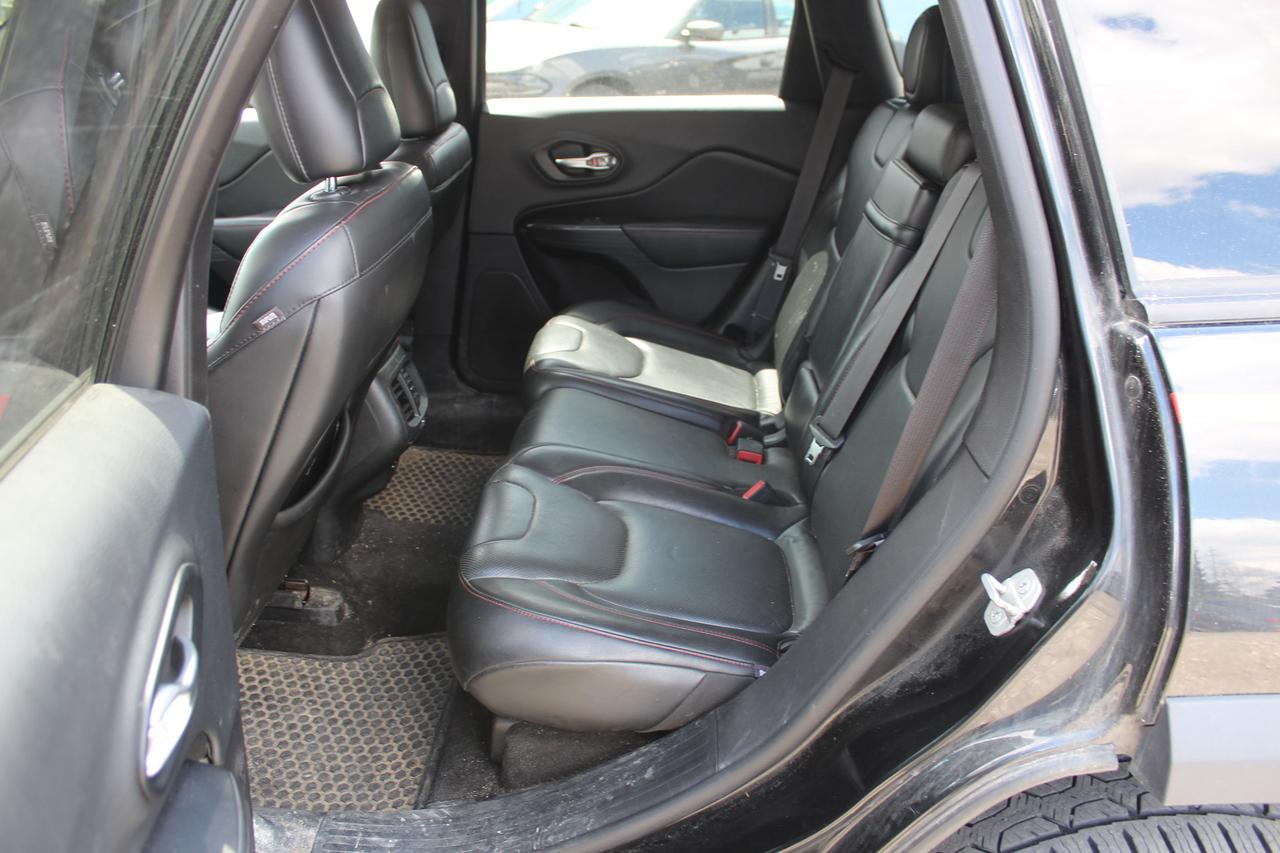2015 Jeep Cherokee Trailhawk Photo