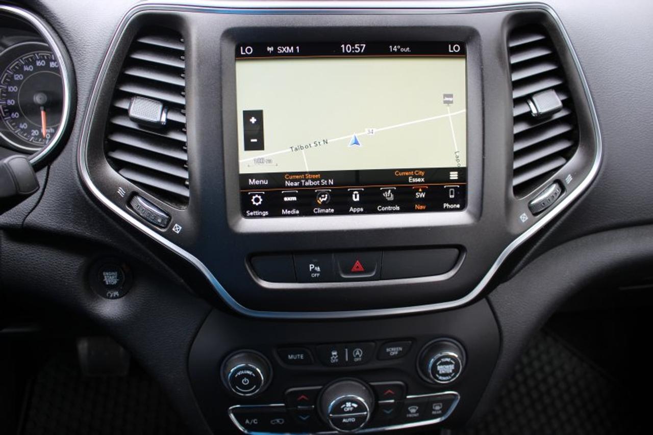 2019 Jeep Cherokee Trailhawk*LowK*4x4*Heated Leather*CarPlay*Rear Cam Photo