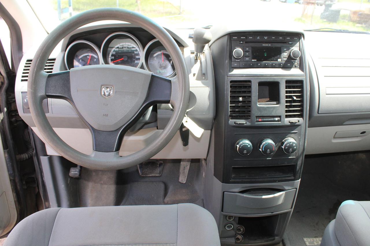 2008 Dodge Grand Caravan SE Photo
