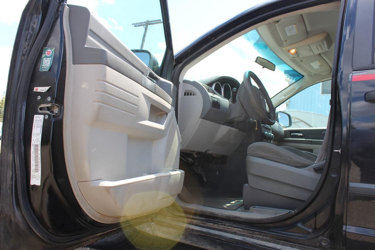 2008 Dodge Grand Caravan SE Photo