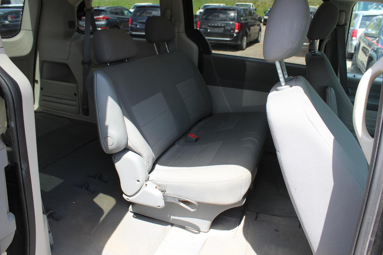 2008 Dodge Grand Caravan SE Photo