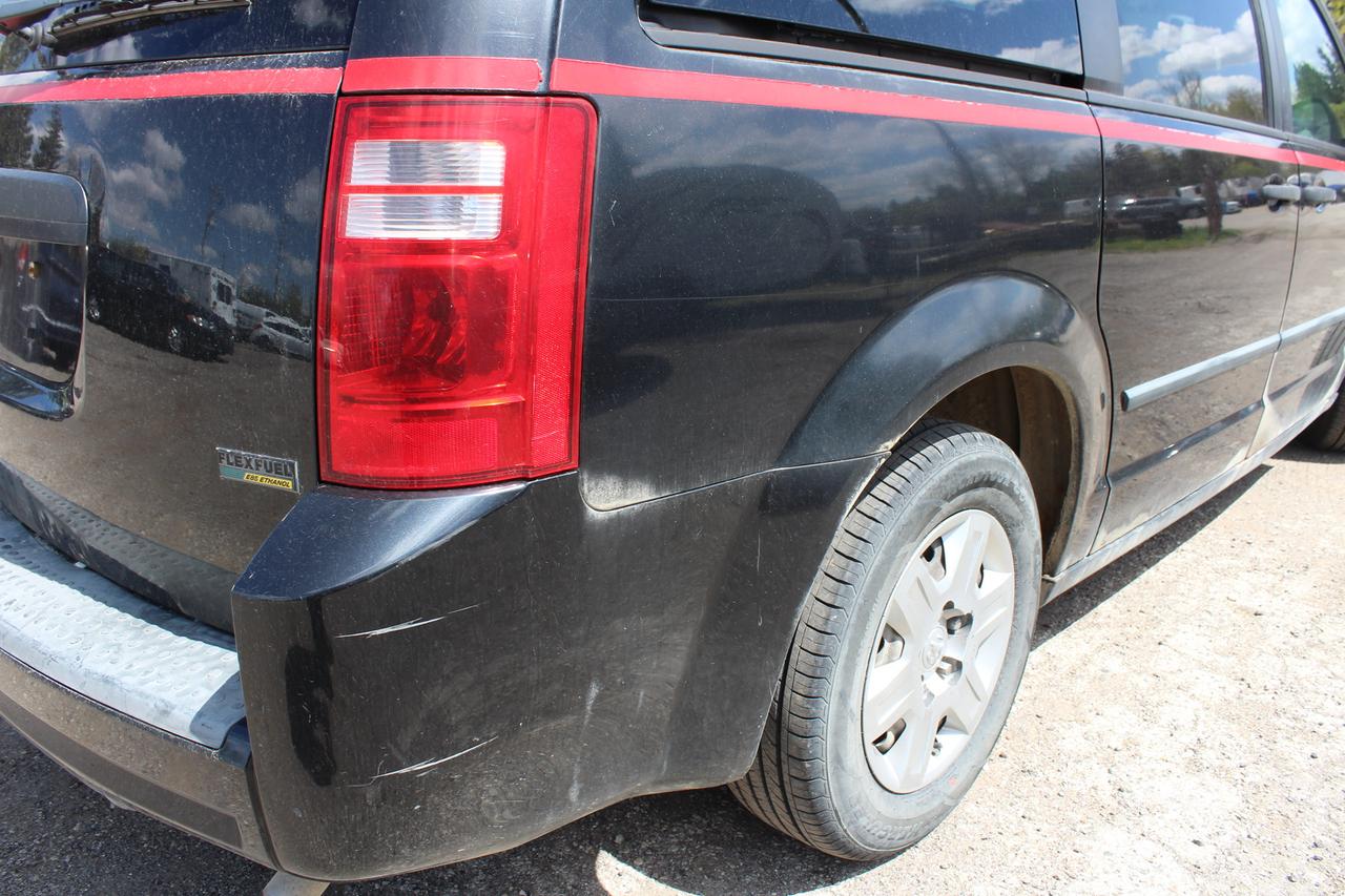 2008 Dodge Grand Caravan SE Photo