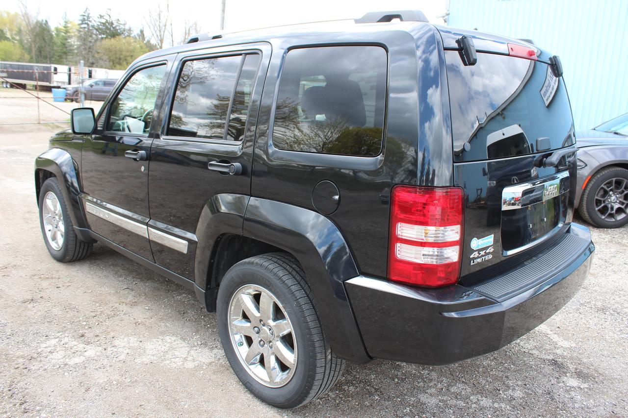 2010 Jeep Liberty Limited Edition Photo3