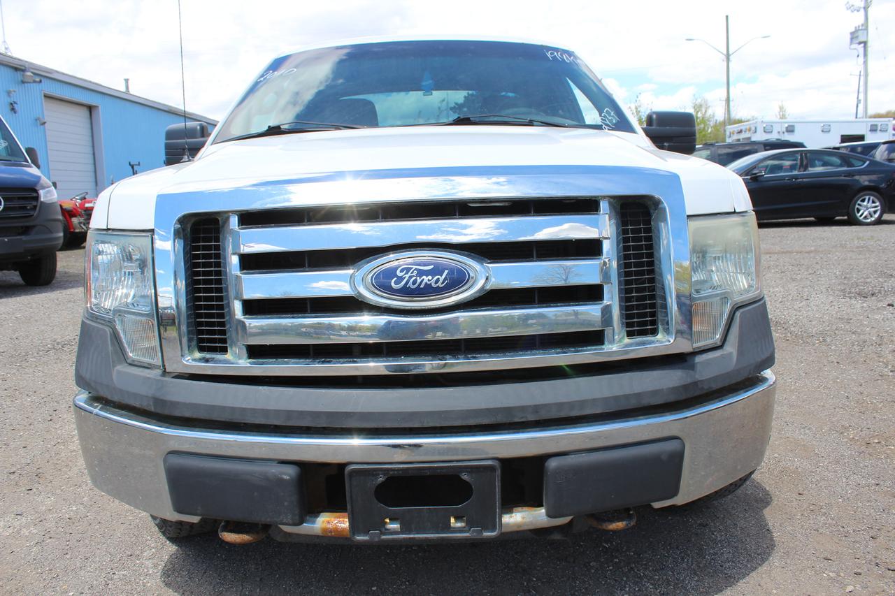 2010 Ford F-150 XL Photo