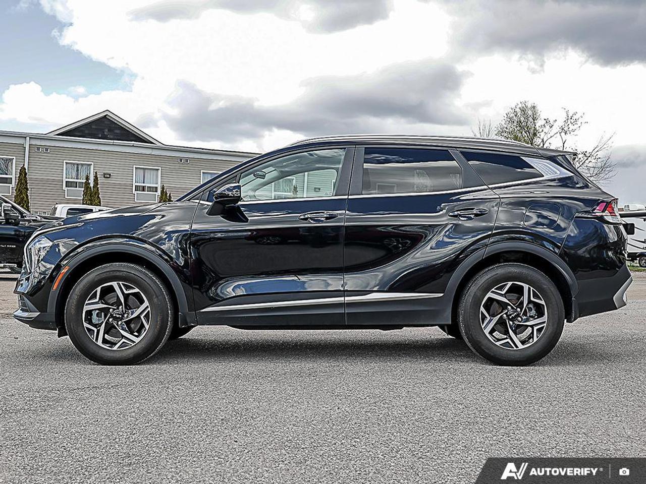 2024 Kia Sportage LX AWD, R/V CAM, LKA, FCA, H/SEATS Photo2