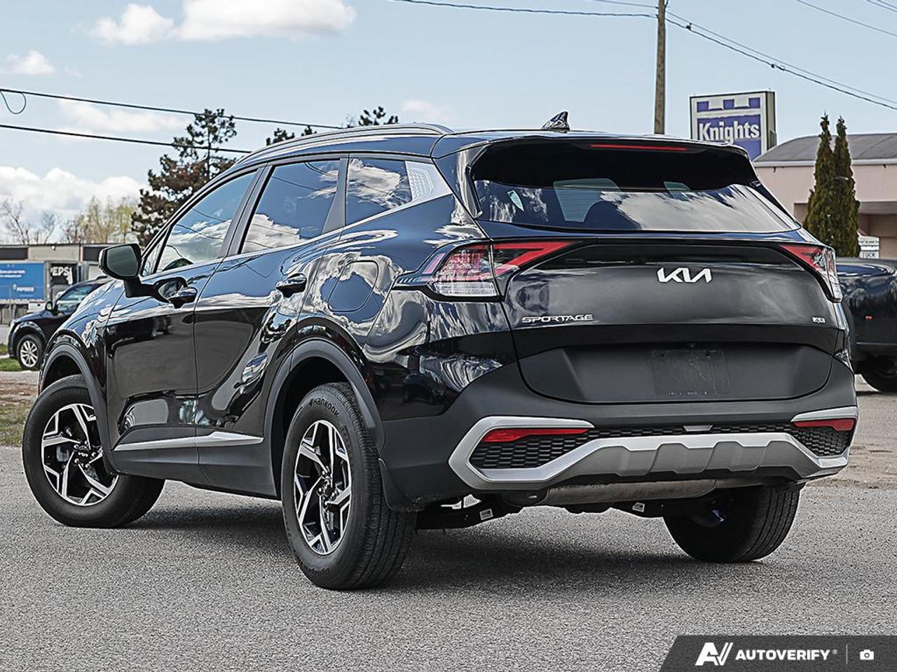 2024 Kia Sportage LX AWD, R/V CAM, LKA, FCA, H/SEATS Photo3