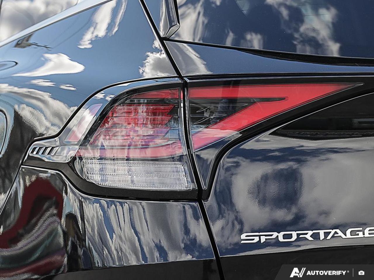 2024 Kia Sportage LX AWD, R/V CAM, LKA, FCA, H/SEATS Photo