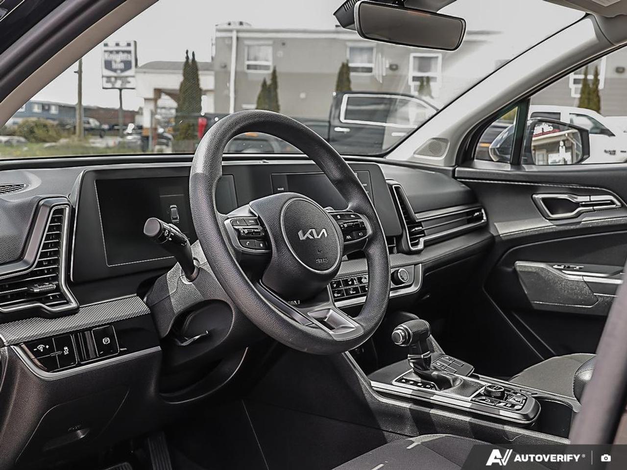 2024 Kia Sportage LX AWD, R/V CAM, LKA, FCA, H/SEATS Photo