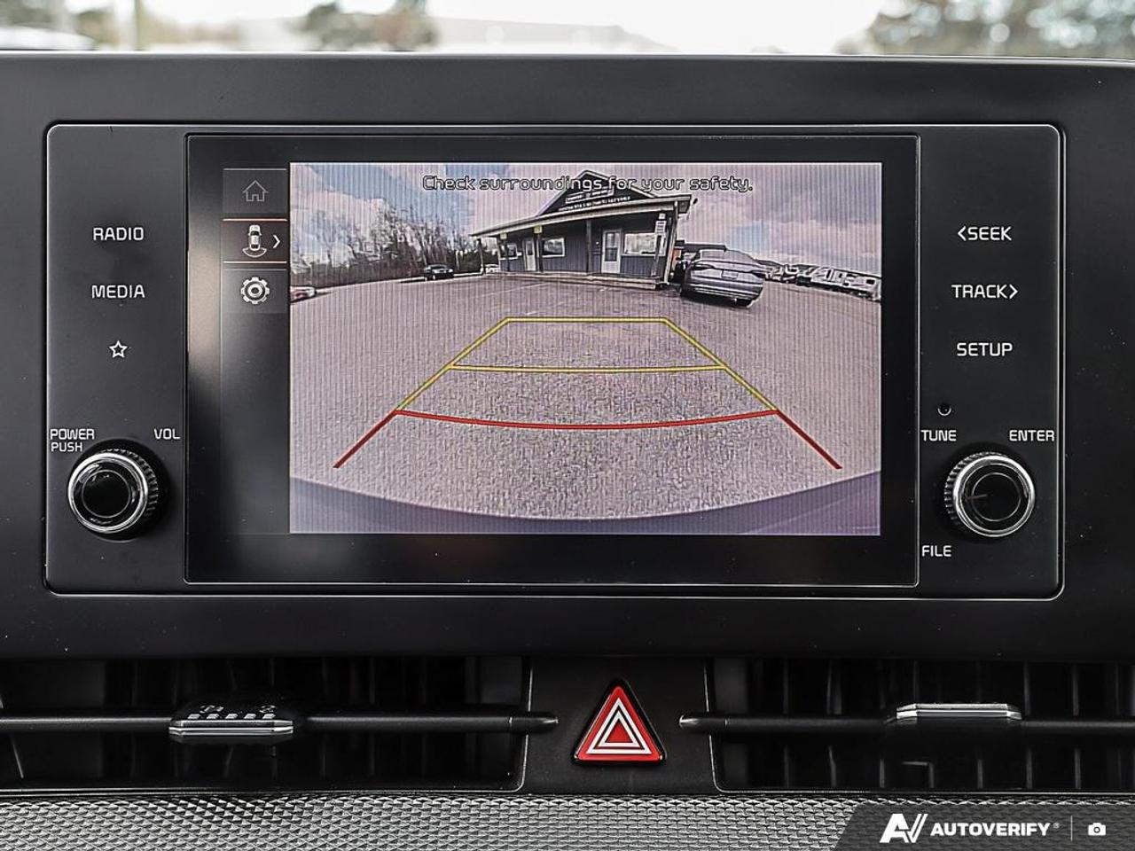 2024 Kia Sportage LX AWD, R/V CAM, LKA, FCA, H/SEATS Photo